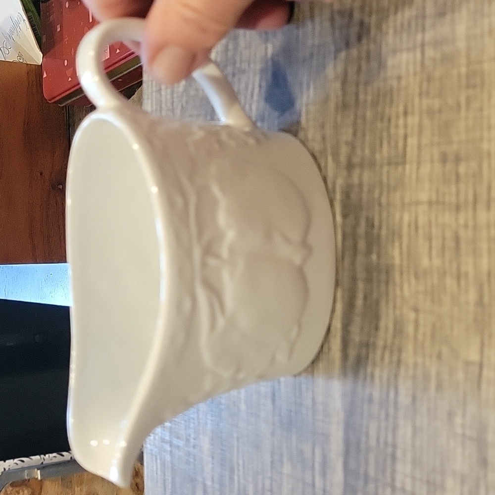 Franciscan White Embossed Gravy Boat/Creamer/Perfect Cond.Vintage